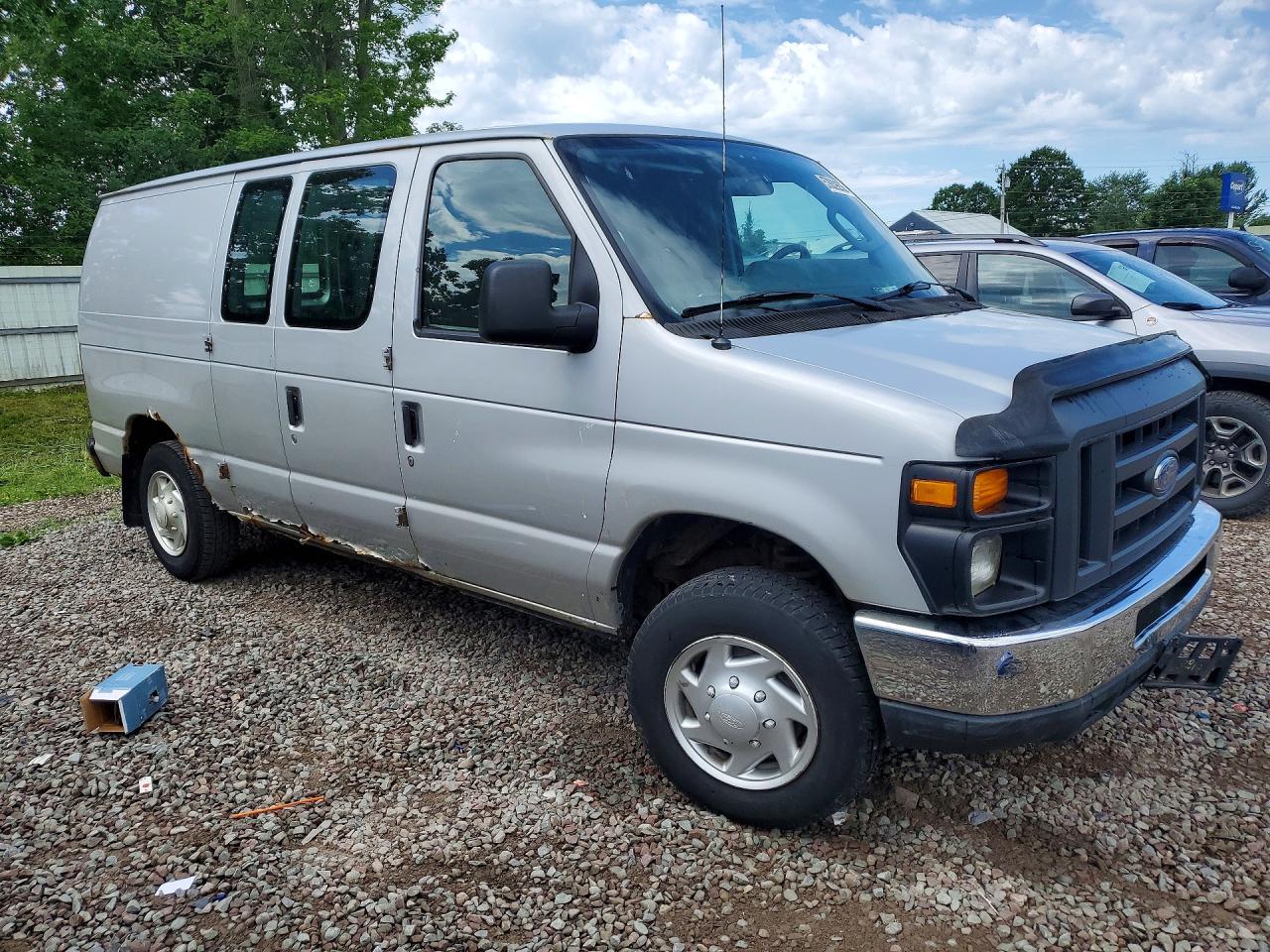 2013 FORD ECONOLINE