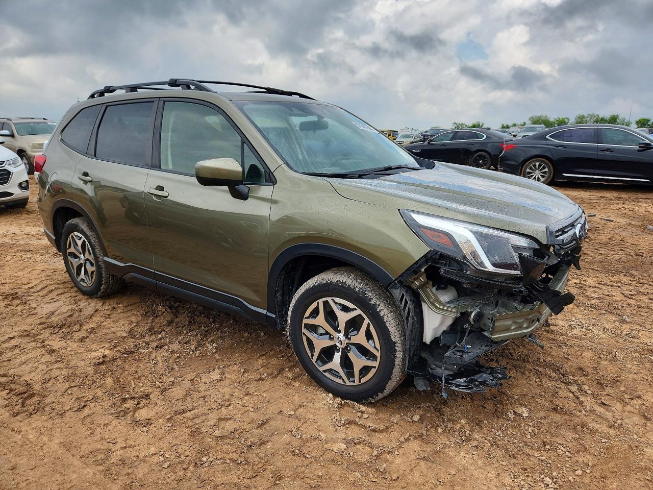 2023 SUBARU FORESTER