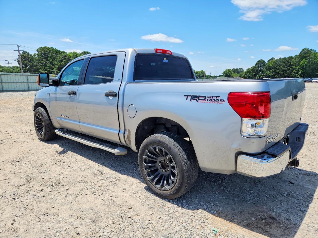 2010 TOYOTA TUNDRA