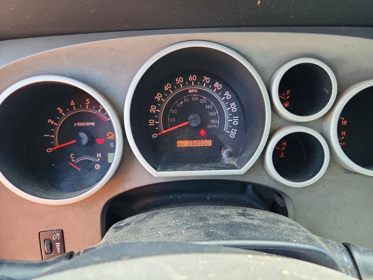 2010 TOYOTA TUNDRA
