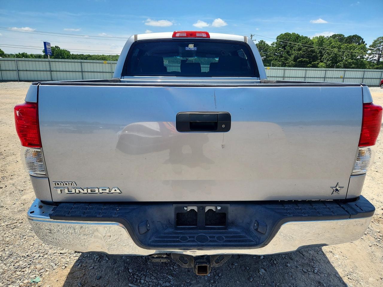 2010 TOYOTA TUNDRA