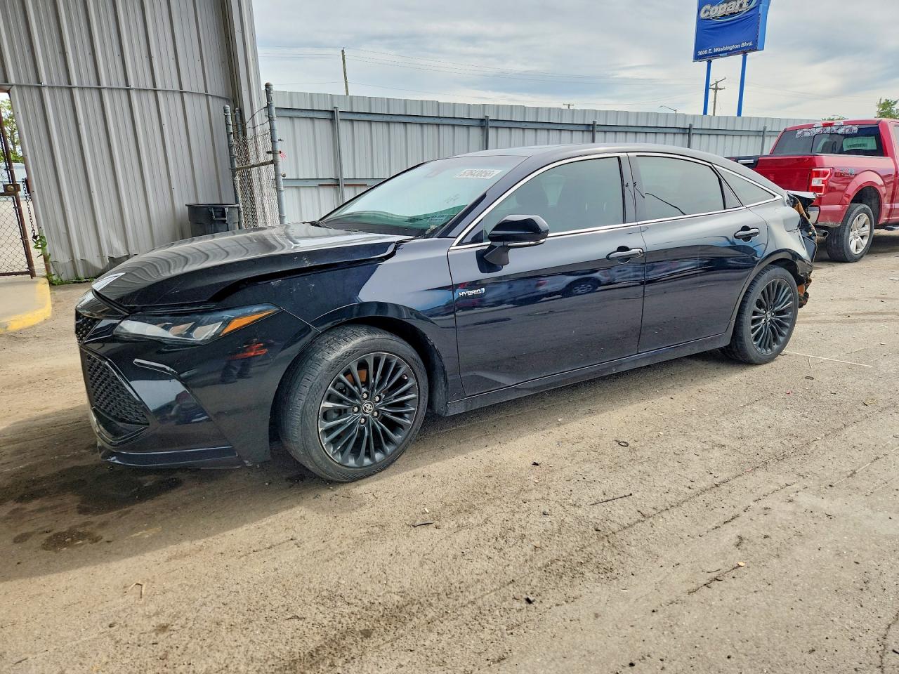 2019 TOYOTA AVALON