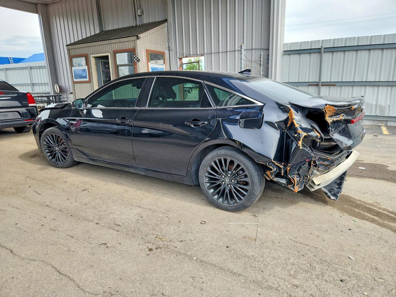 2019 TOYOTA AVALON