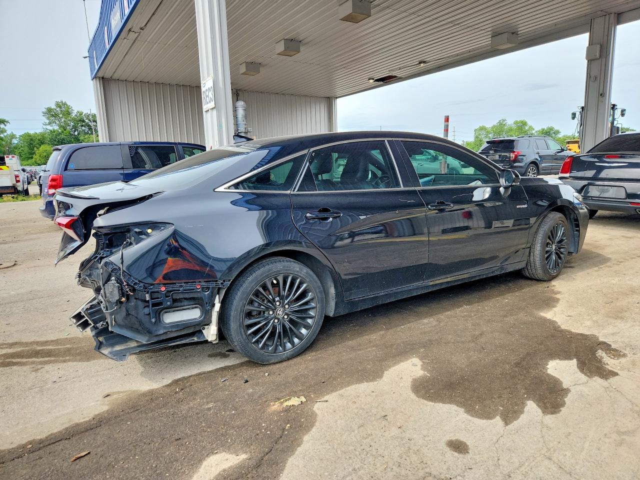 2019 TOYOTA AVALON