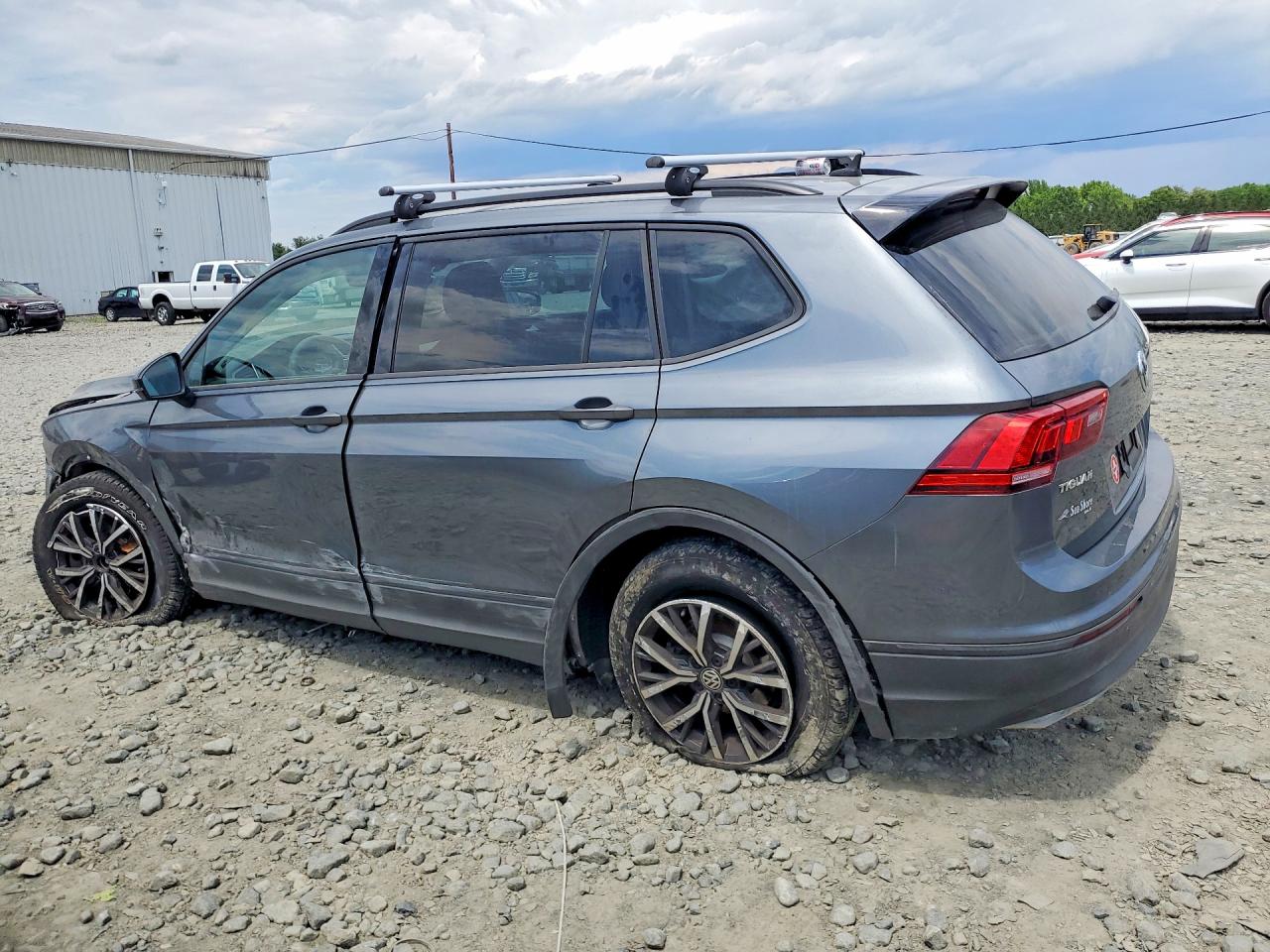 2021 VOLKSWAGEN TIGUAN