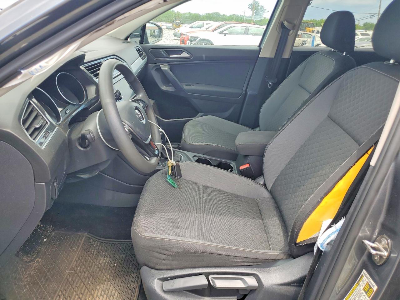 2021 VOLKSWAGEN TIGUAN