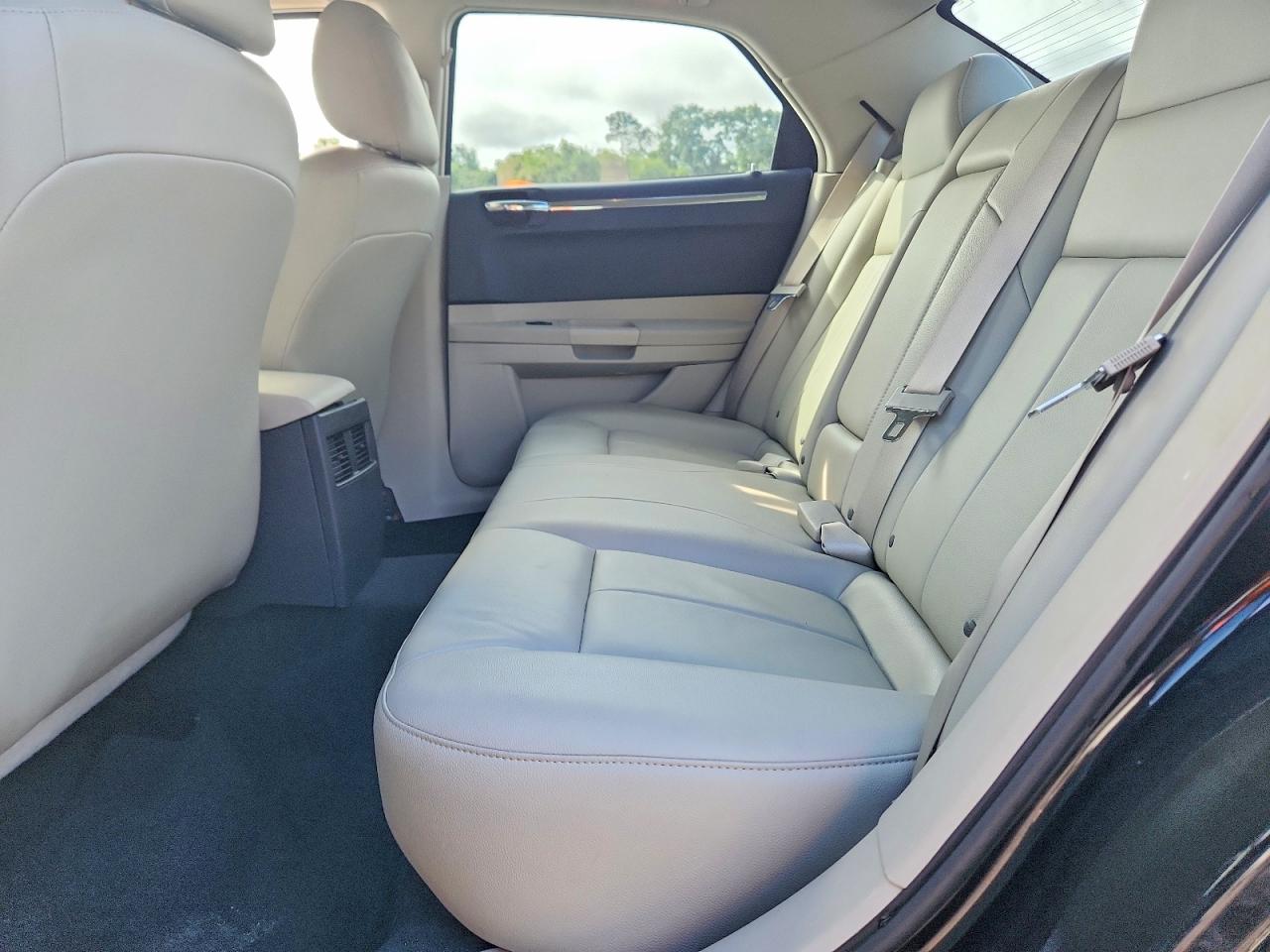 2006 CHRYSLER 300