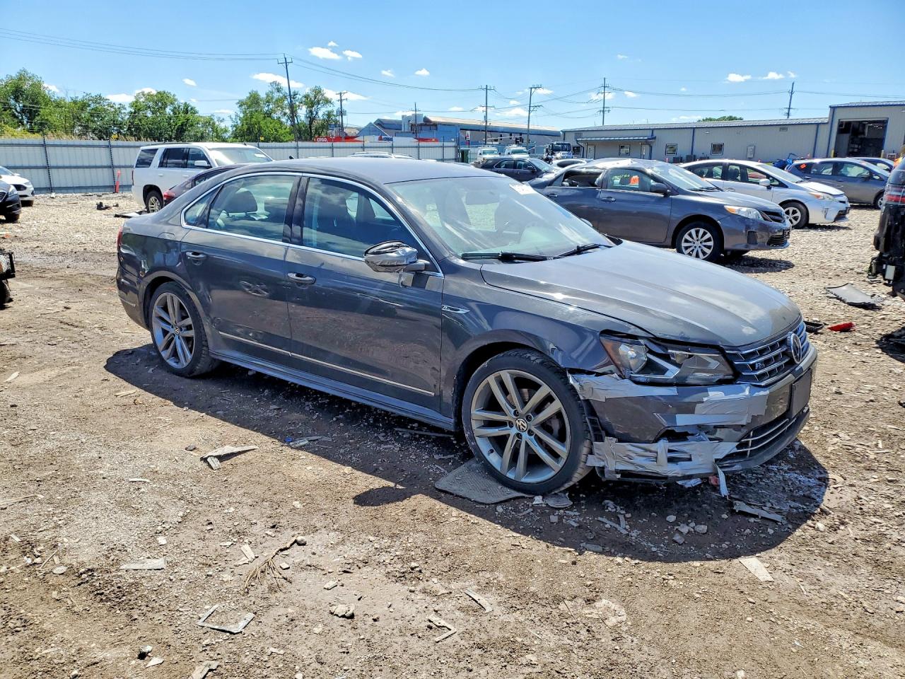 2017 VOLKSWAGEN PASSAT