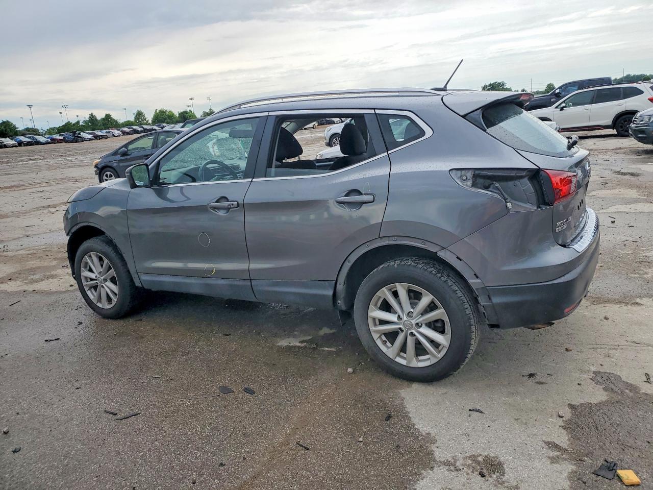 2018 NISSAN ROGUE