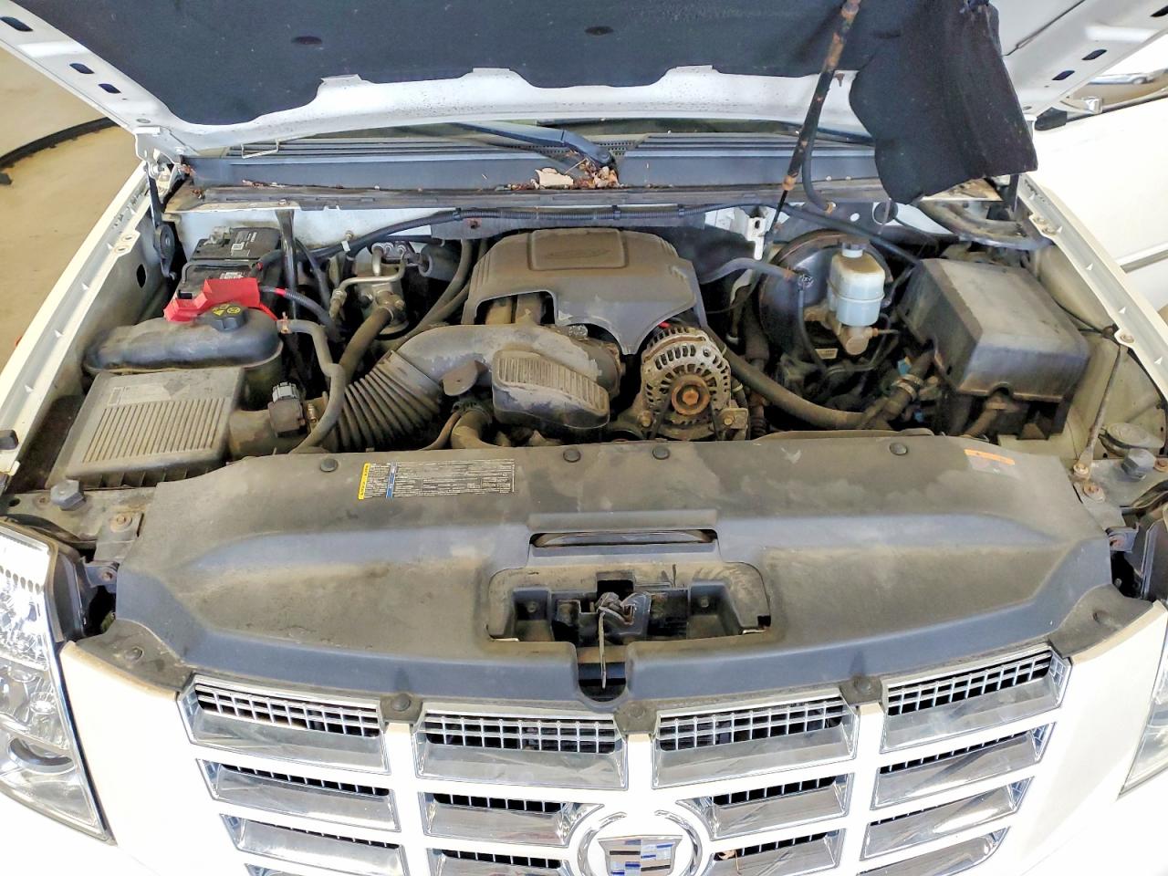 2011 CADILLAC ESCALADE
