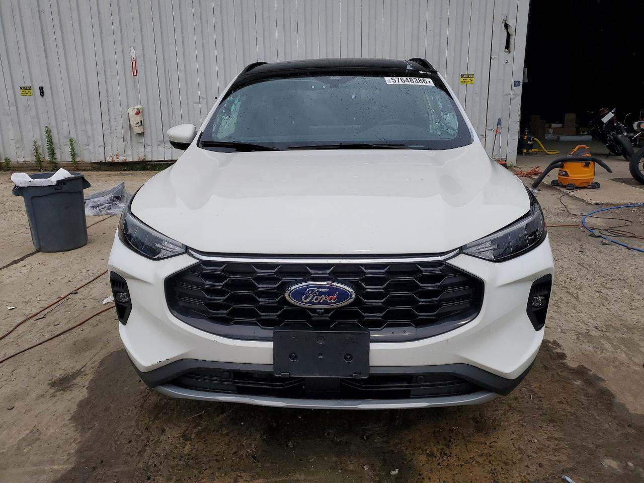 2025 FORD ESCAPE