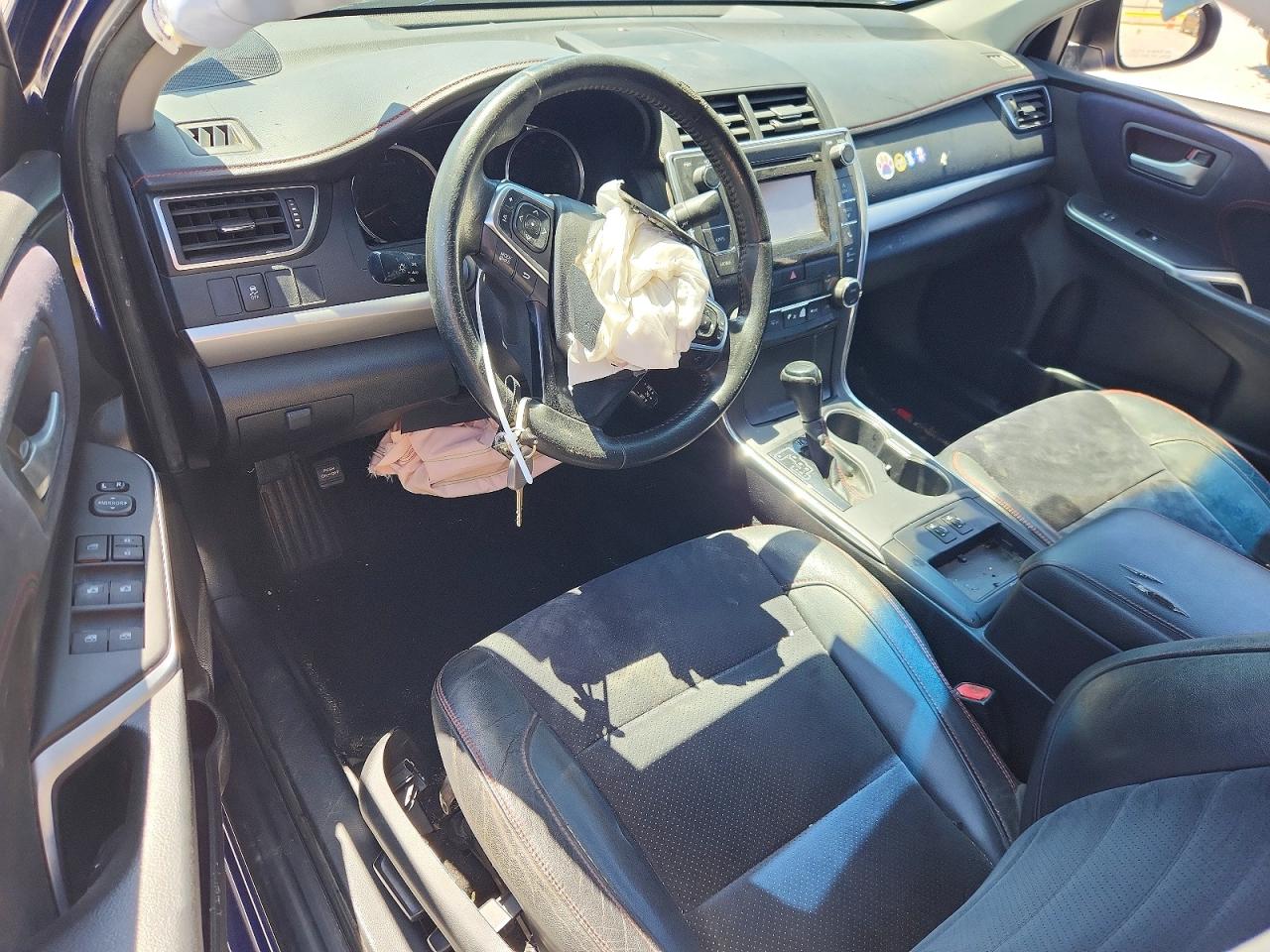 2015 TOYOTA CAMRY