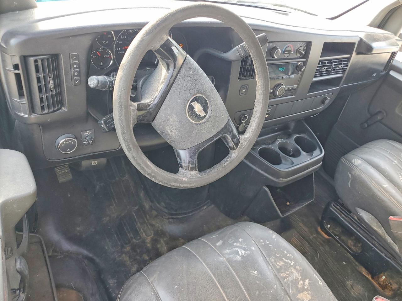 2010 CHEVROLET EXPRESS