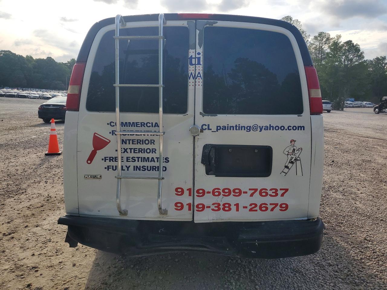 2010 CHEVROLET EXPRESS