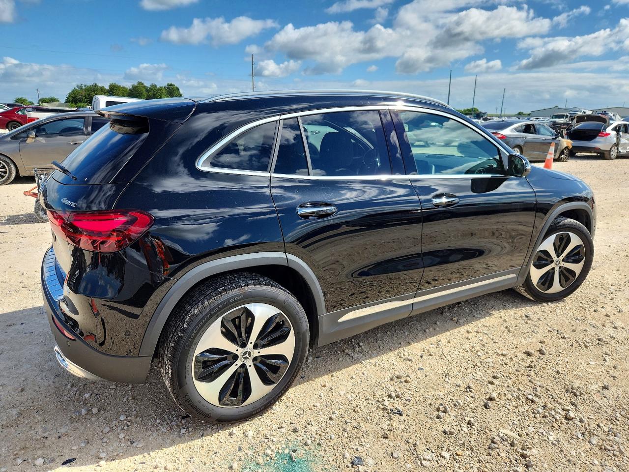 2025 MERCEDES-BENZ GLA-CLASS