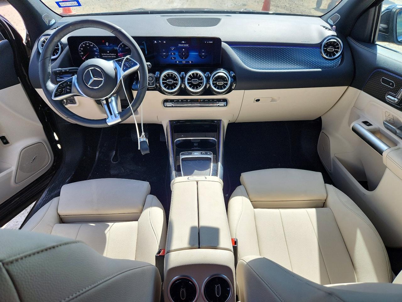 2025 MERCEDES-BENZ GLA-CLASS