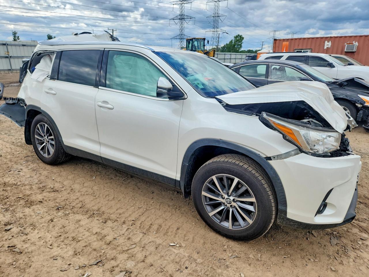 2019 TOYOTA HIGHLANDER