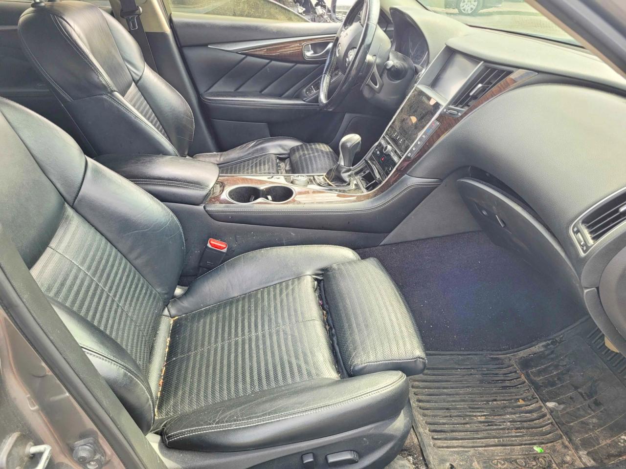 2015 INFINITI Q50
