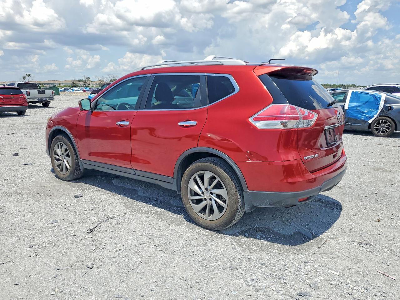 2014 NISSAN ROGUE