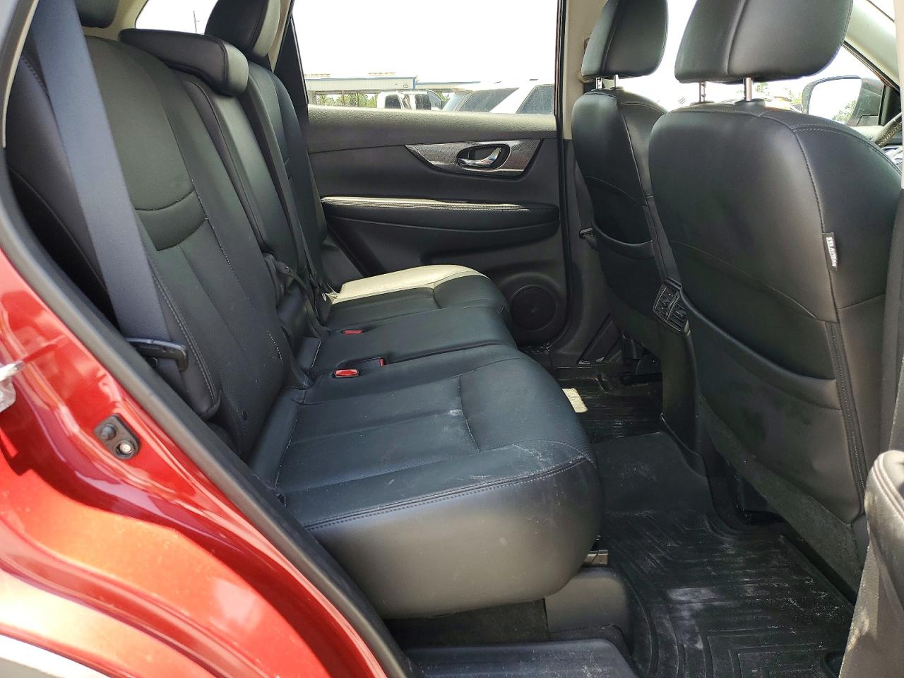 2014 NISSAN ROGUE