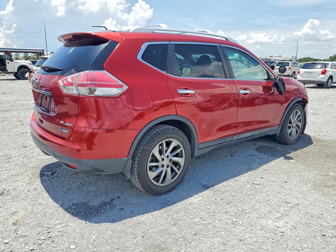 2014 NISSAN ROGUE