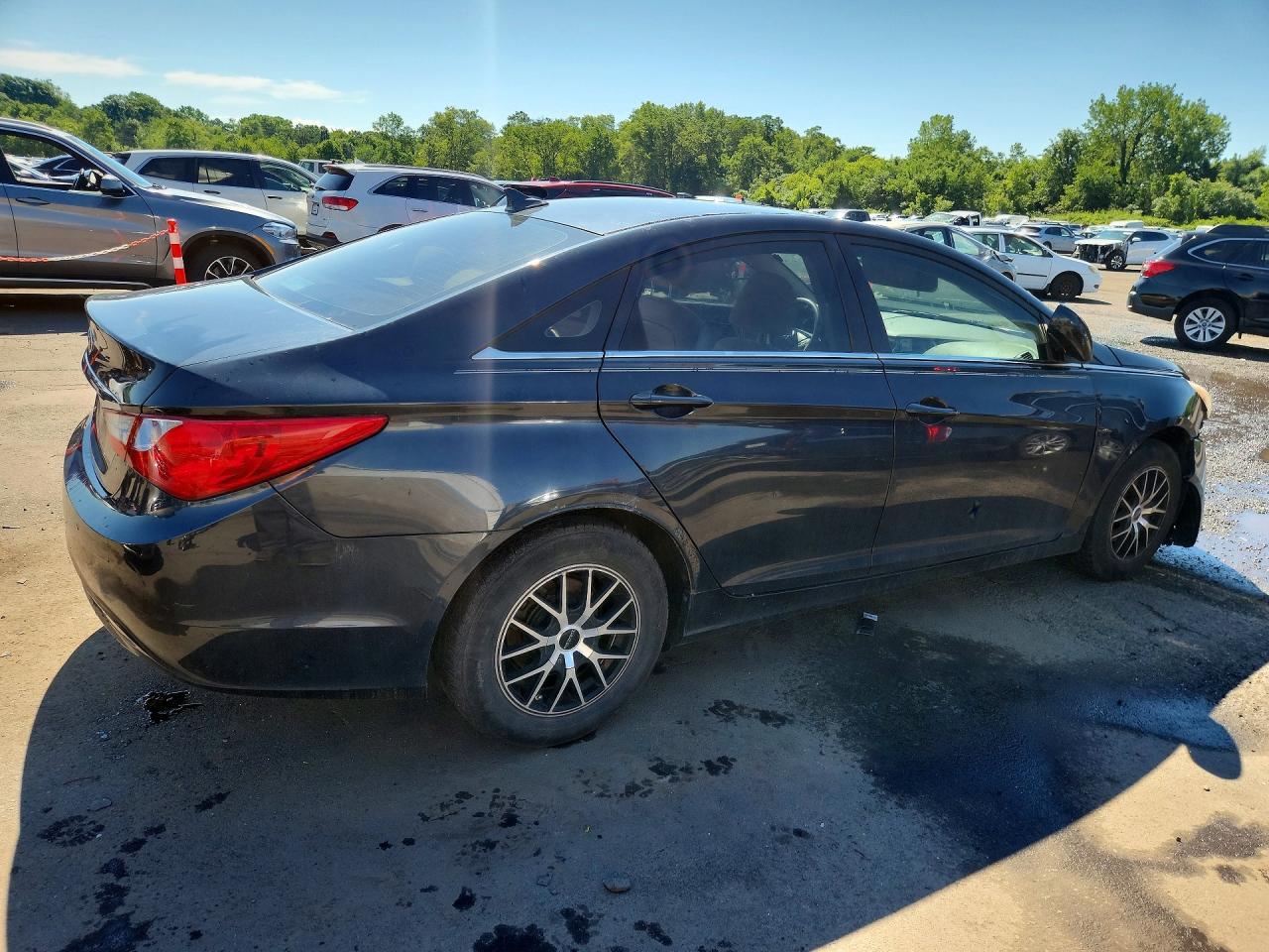 2011 HYUNDAI SONATA
