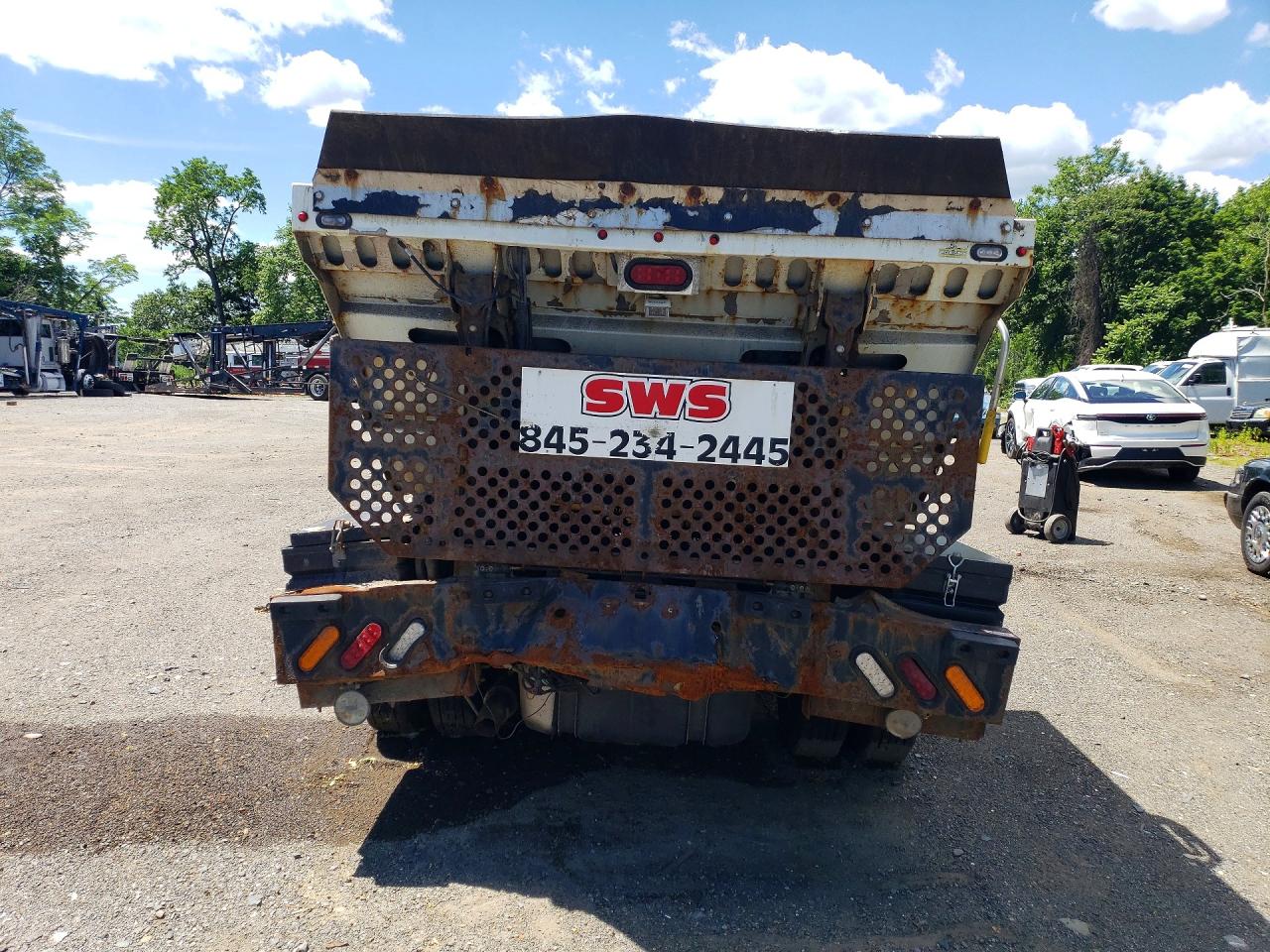 2021 ISUZU NPR