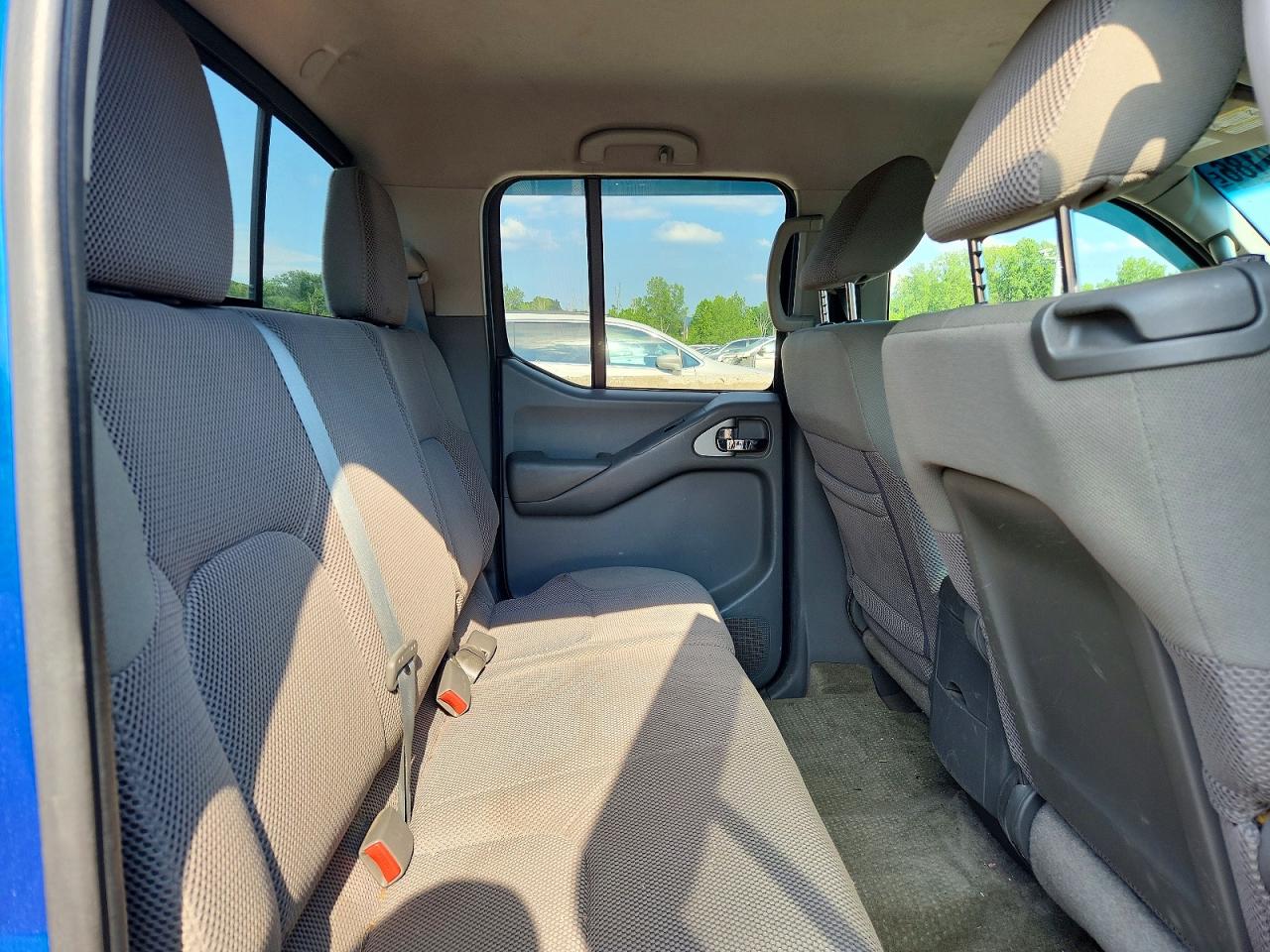 2014 NISSAN FRONTIER