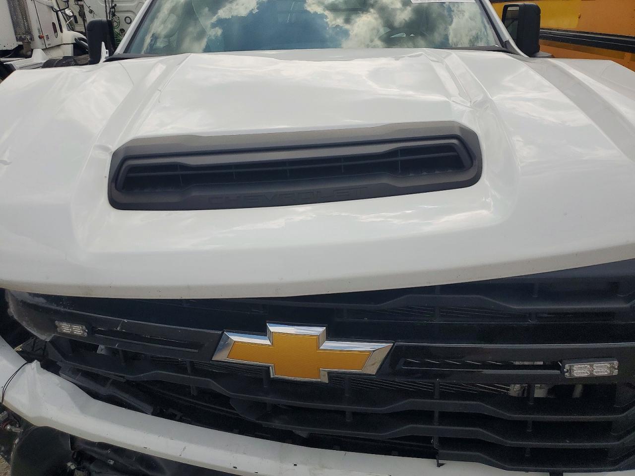 2024 CHEVROLET SILVERADO