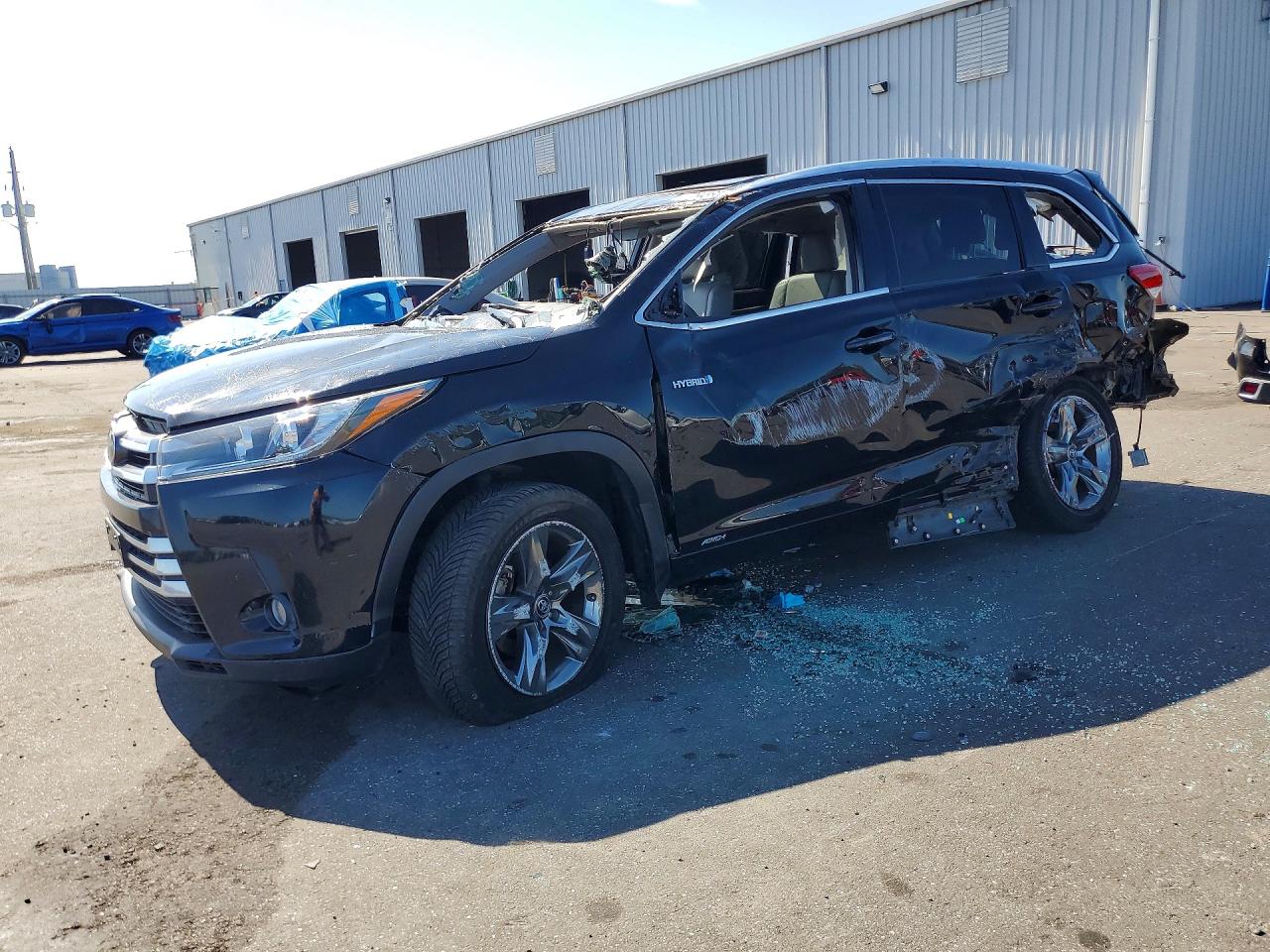 2017 TOYOTA HIGHLANDER