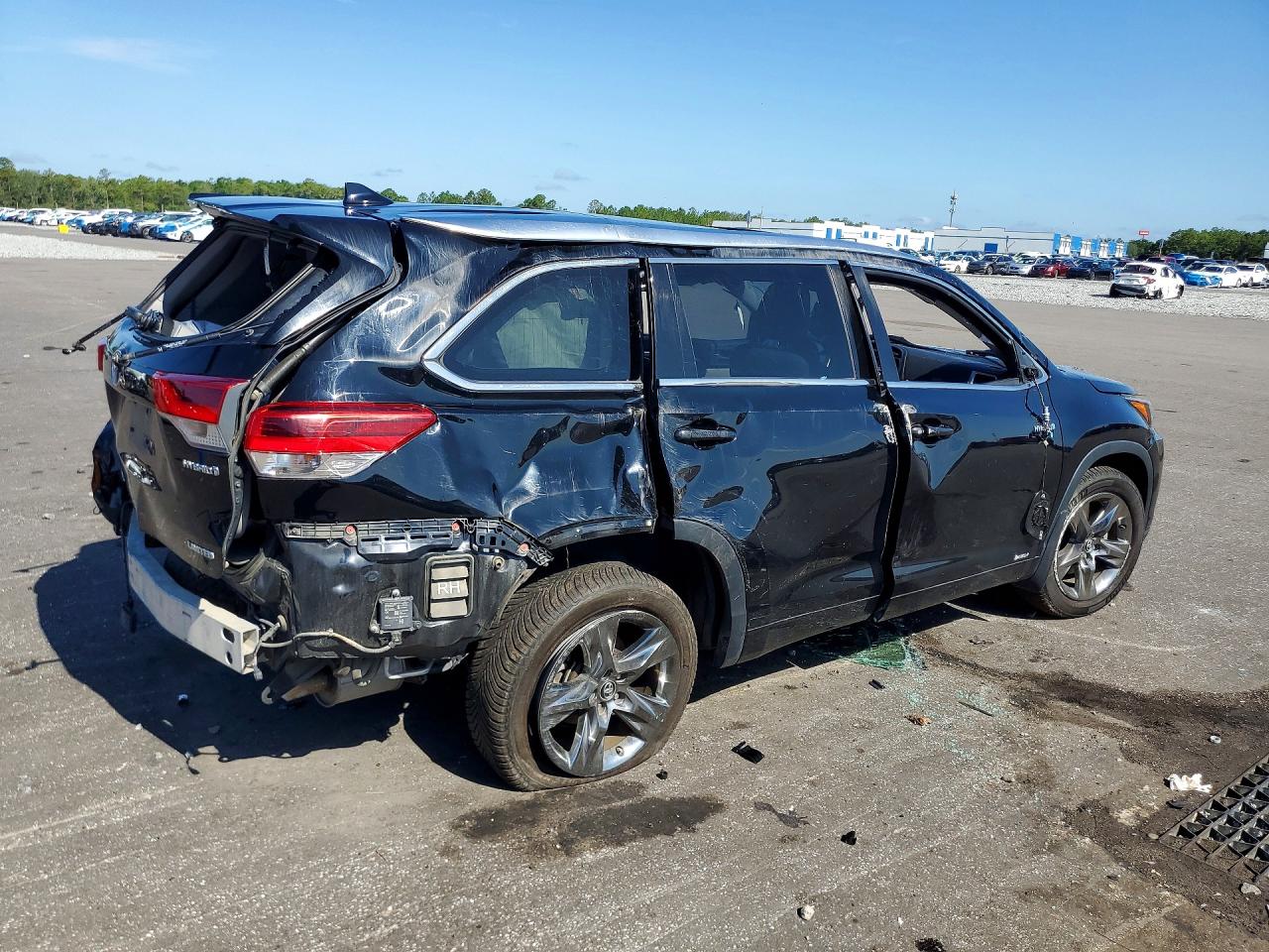 2017 TOYOTA HIGHLANDER