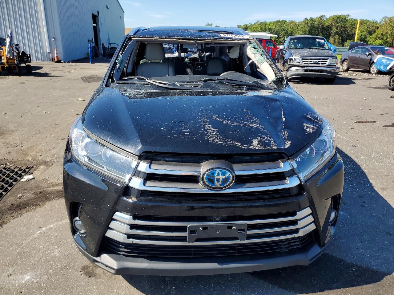 2017 TOYOTA HIGHLANDER