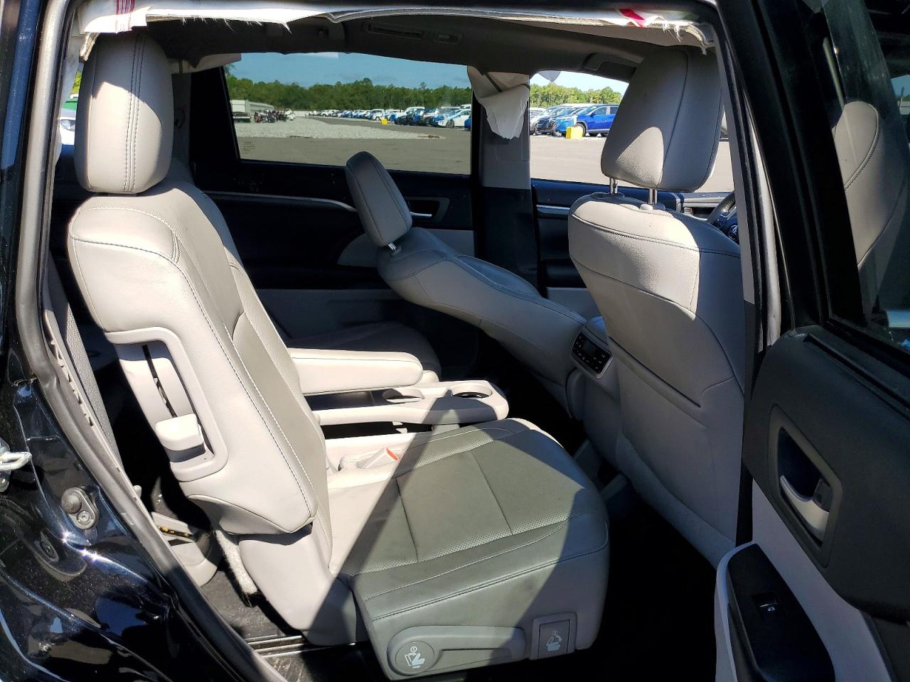 2017 TOYOTA HIGHLANDER