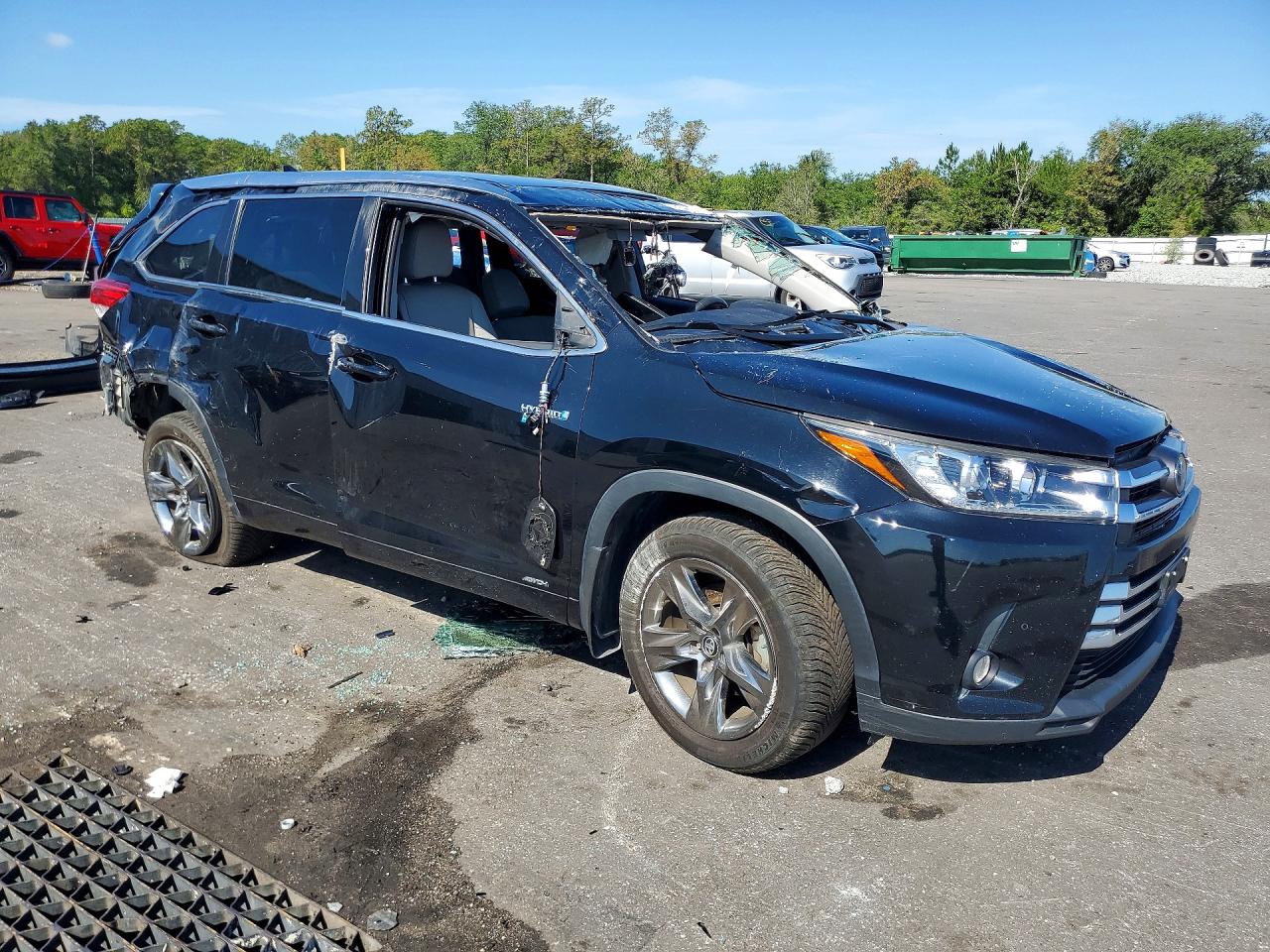 2017 TOYOTA HIGHLANDER