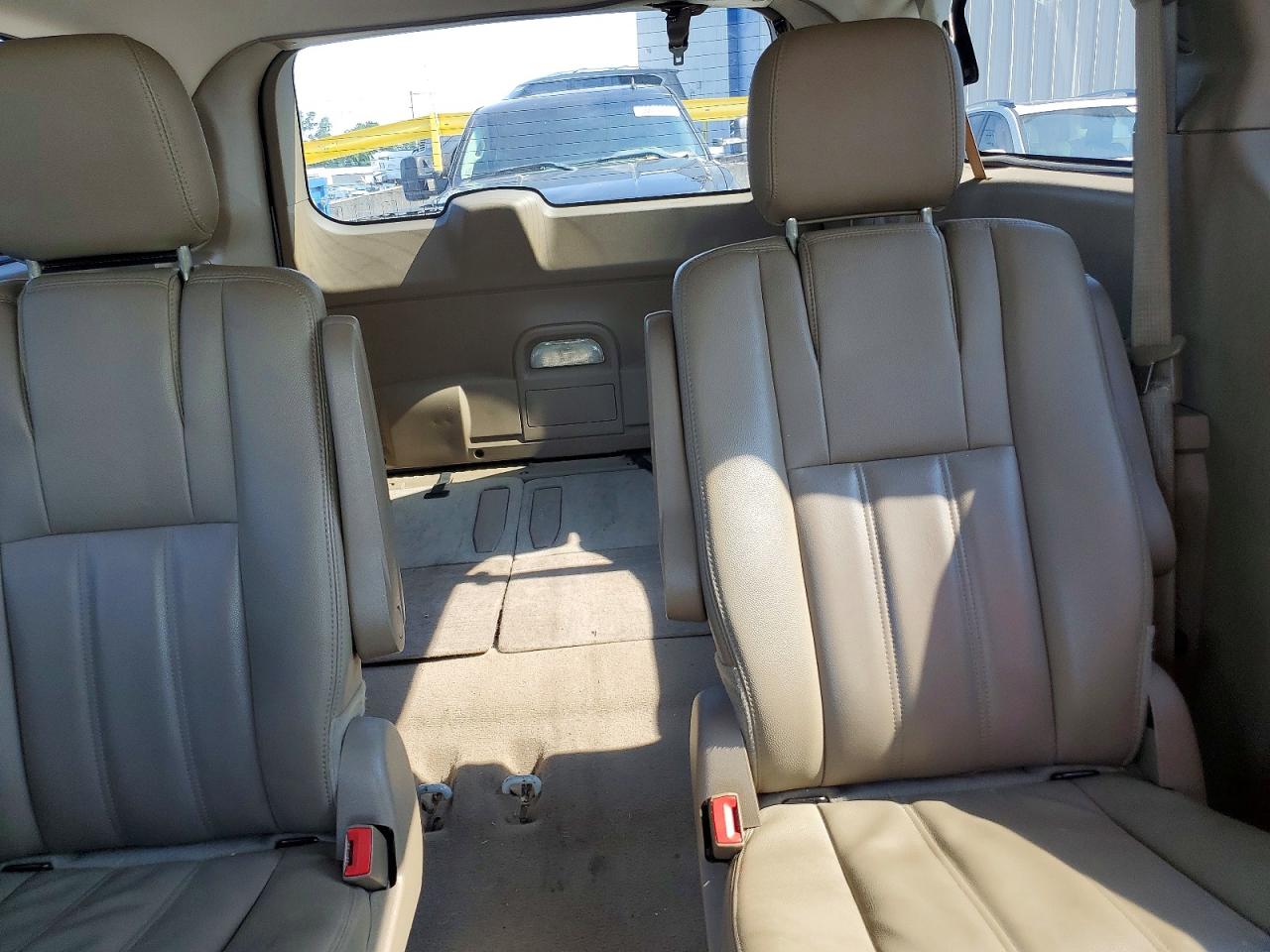 2016 CHRYSLER MINIVAN