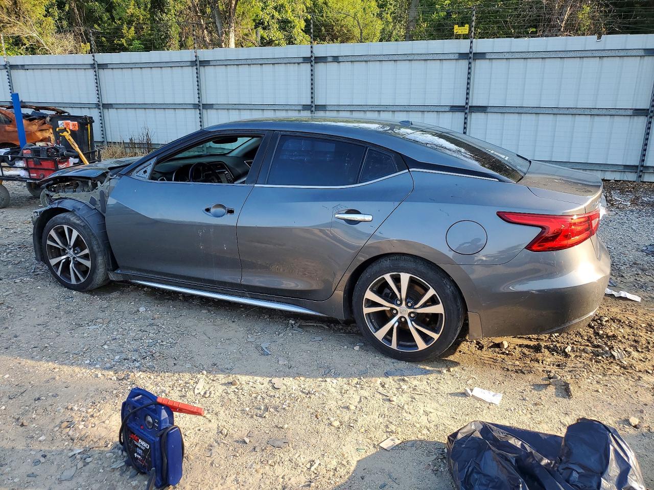 2017 NISSAN MAXIMA
