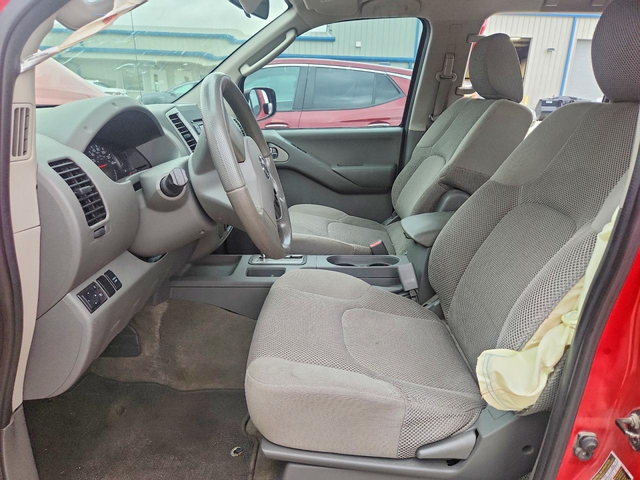 2010 NISSAN FRONTIER