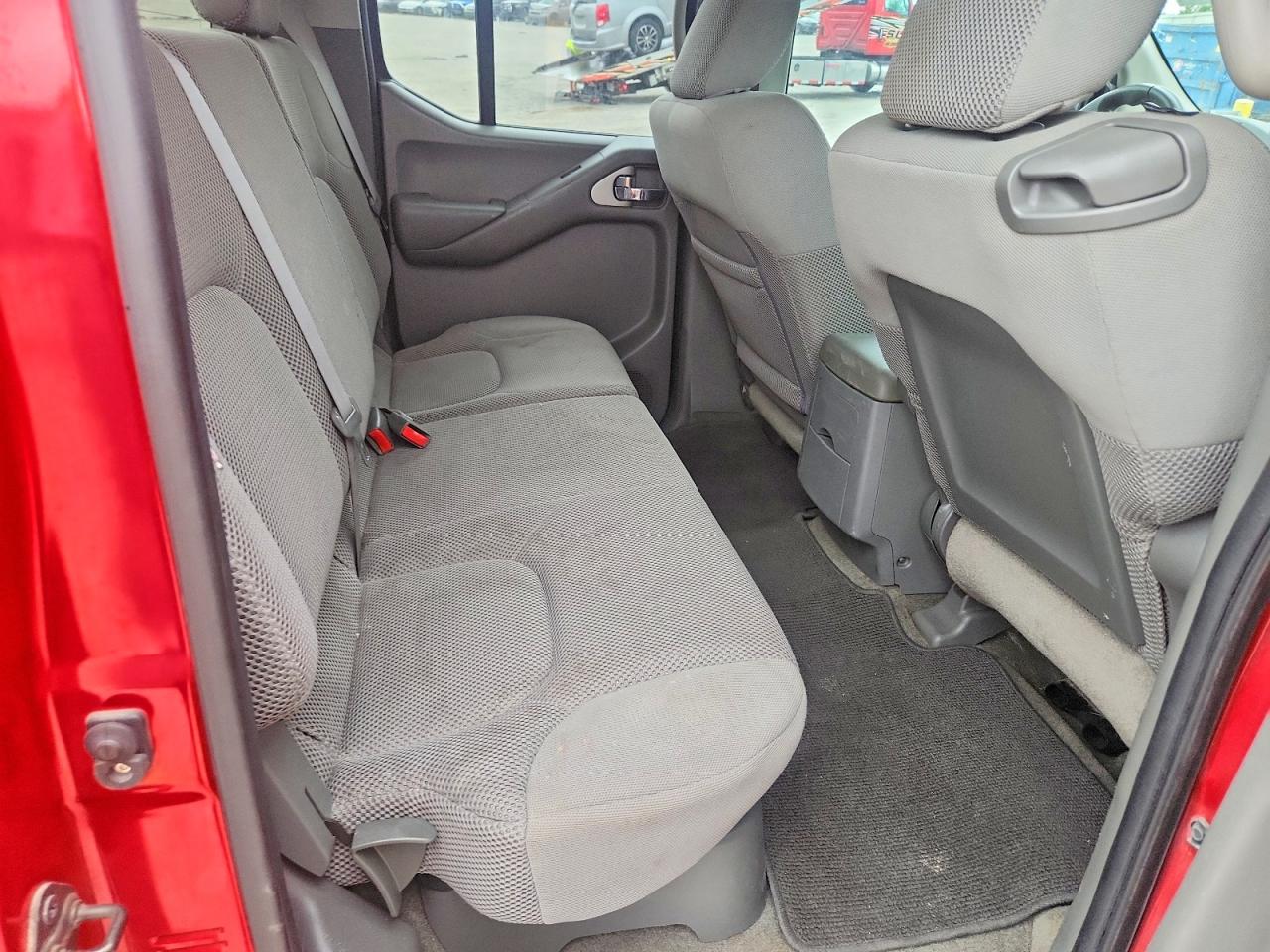 2010 NISSAN FRONTIER