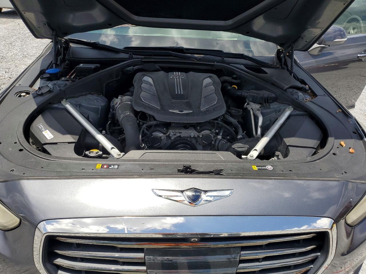 2017 GENESIS G90