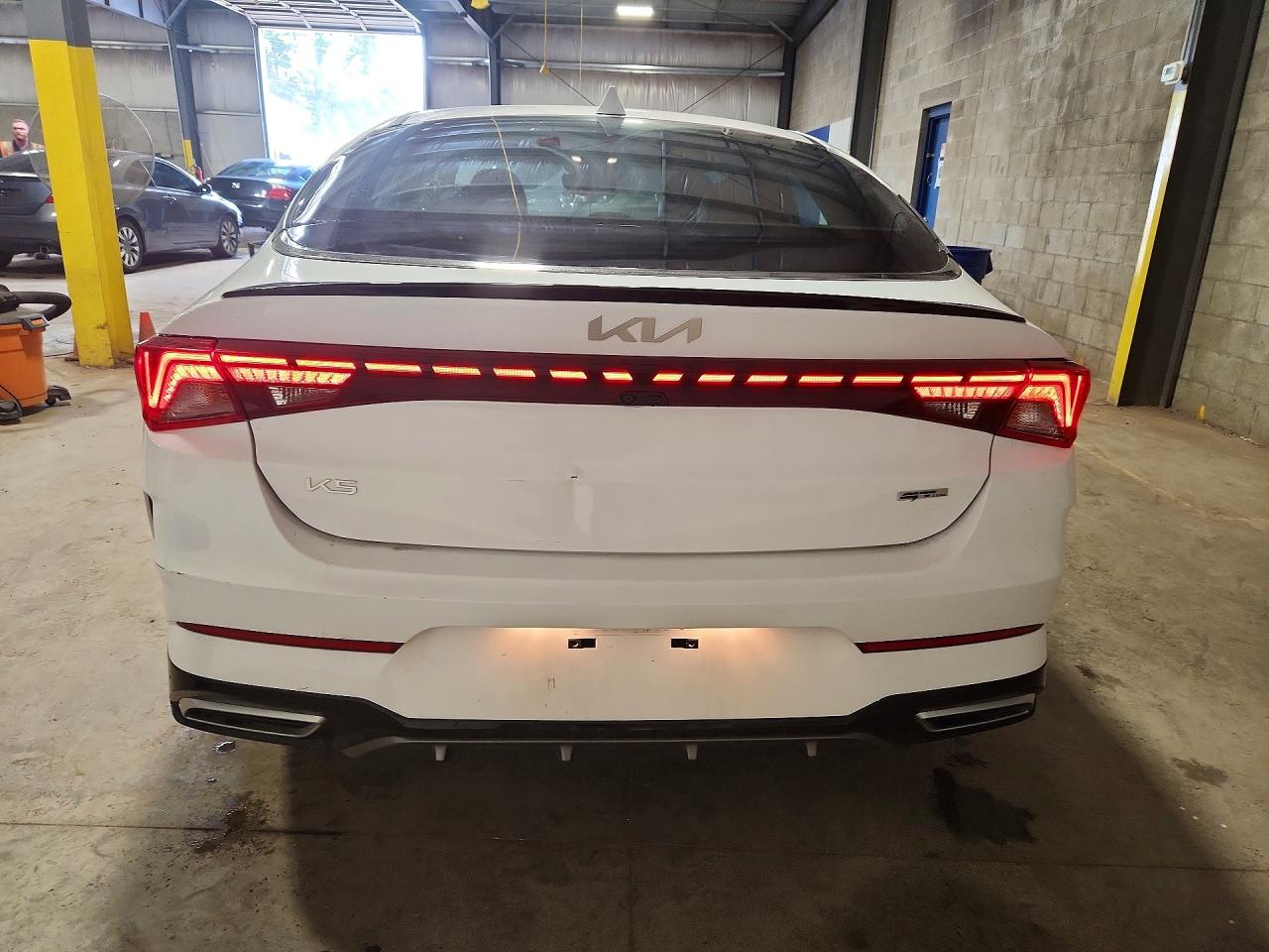 2023 KIA K5