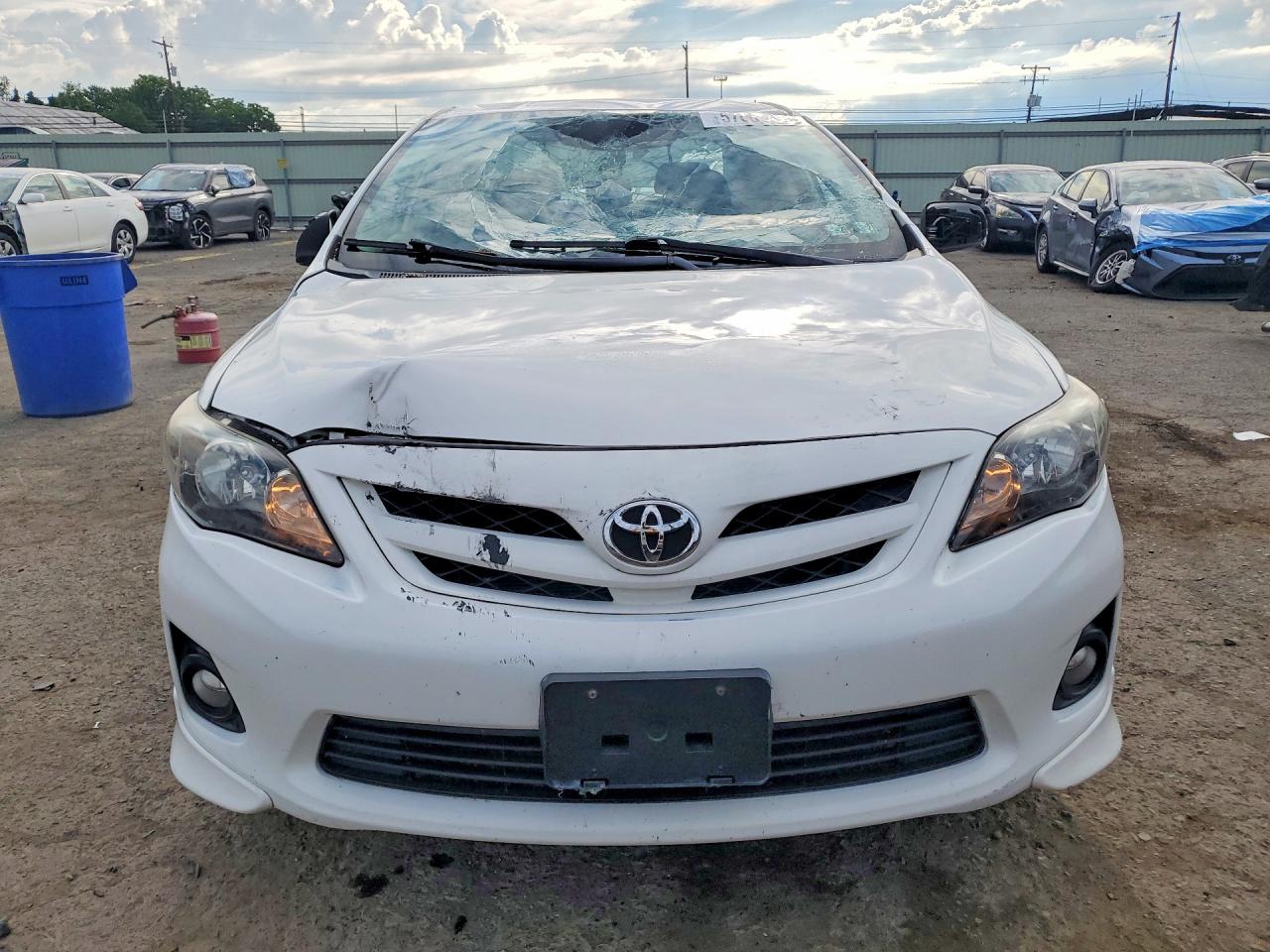 2013 TOYOTA COROLLA