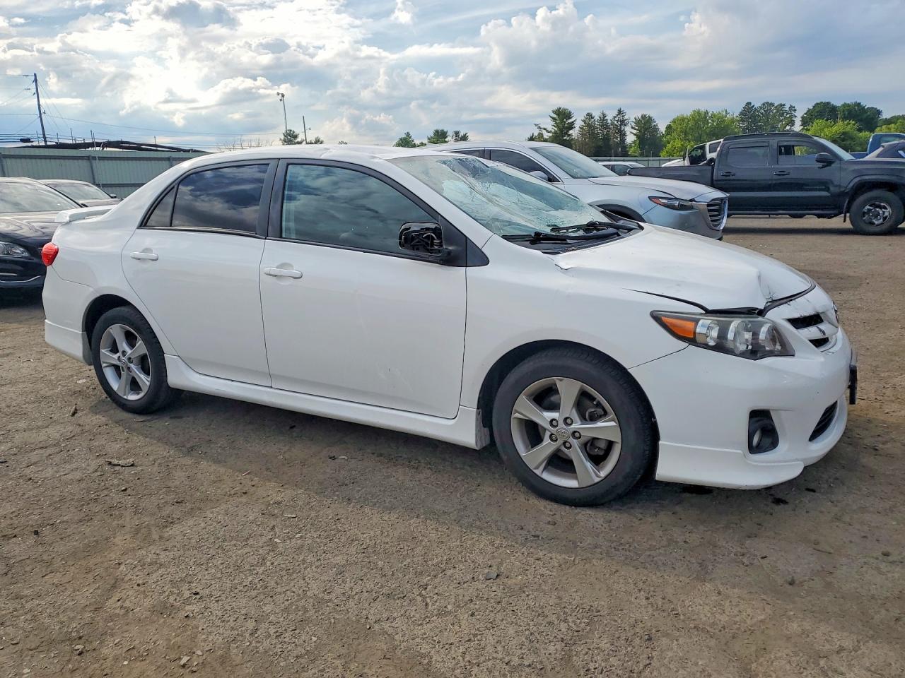 2013 TOYOTA COROLLA