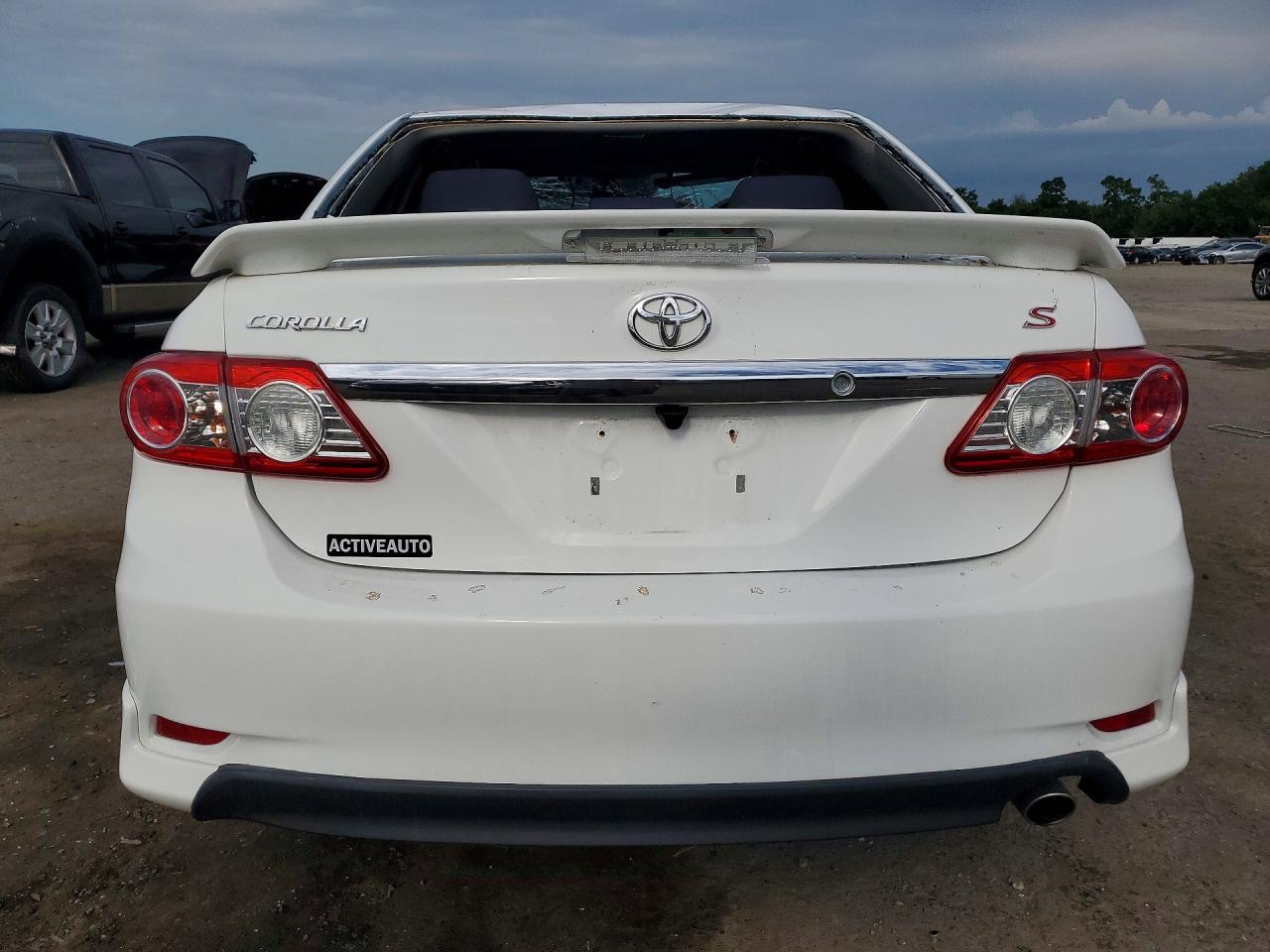 2013 TOYOTA COROLLA
