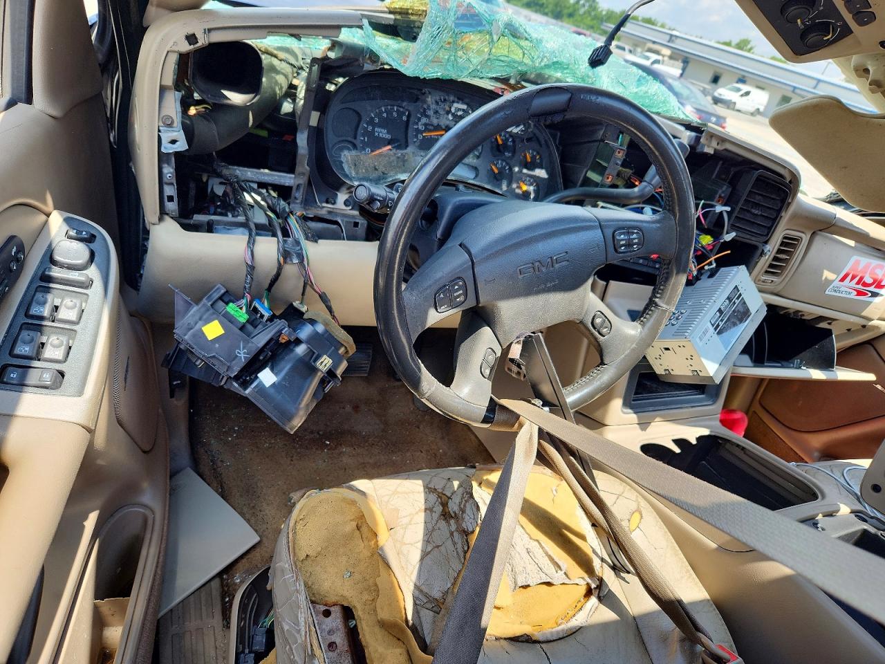 2004 GMC YUKON