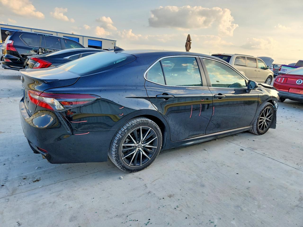 2023 TOYOTA CAMRY