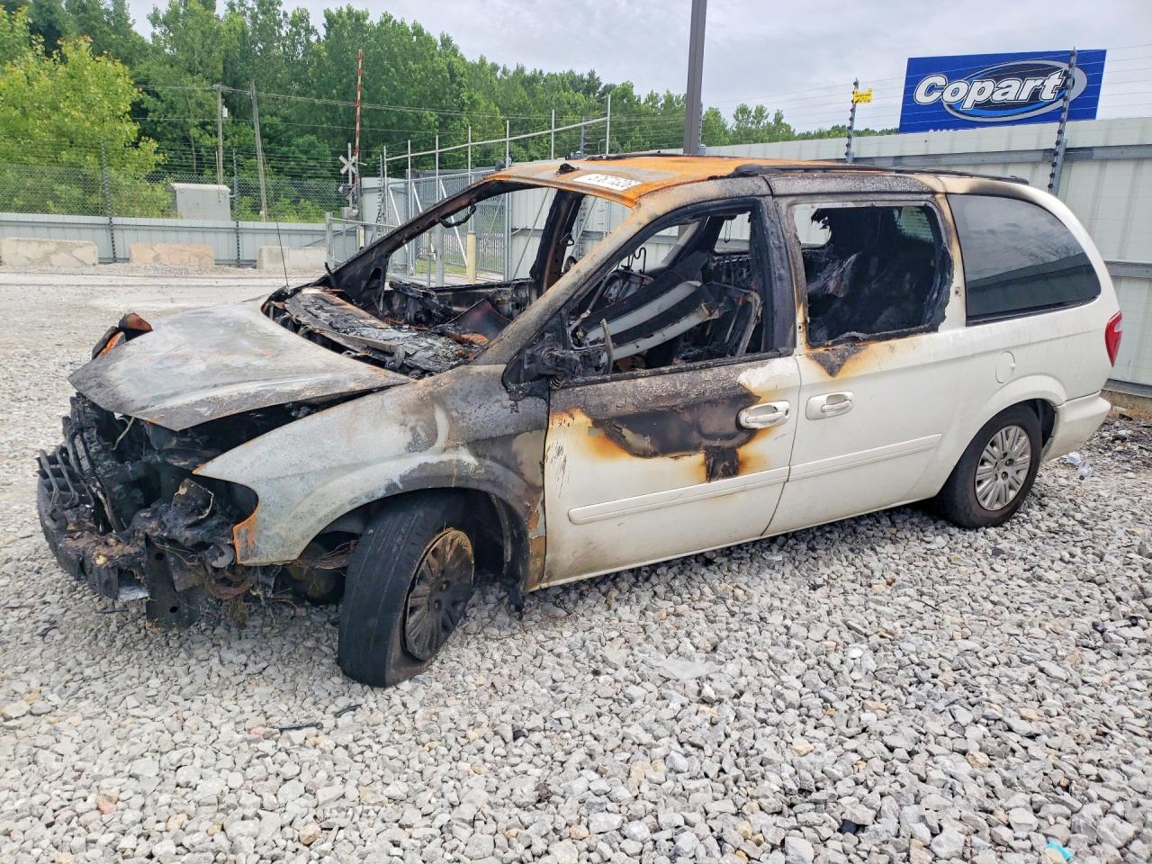 2005 CHRYSLER MINIVAN