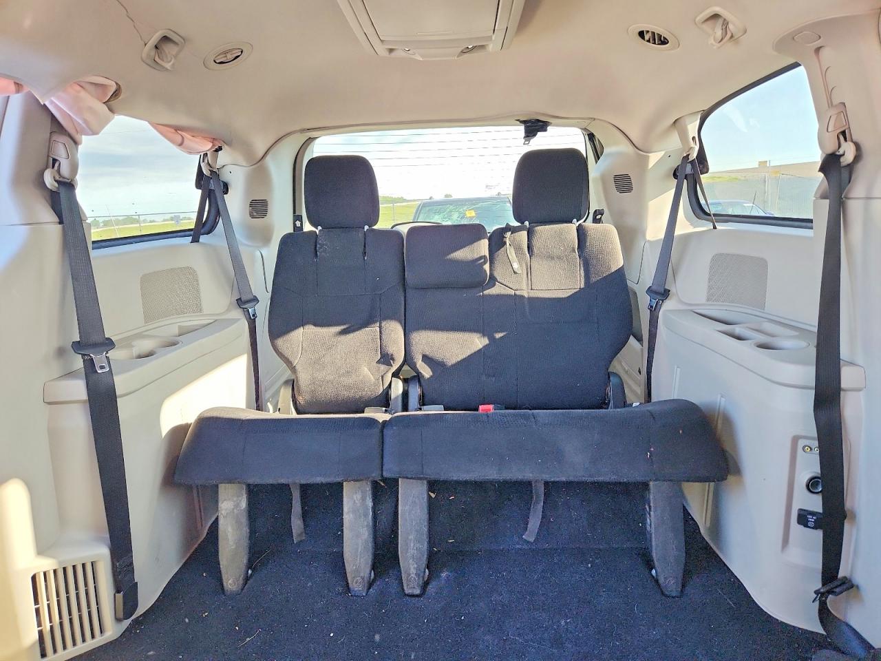 2011 DODGE CARAVAN