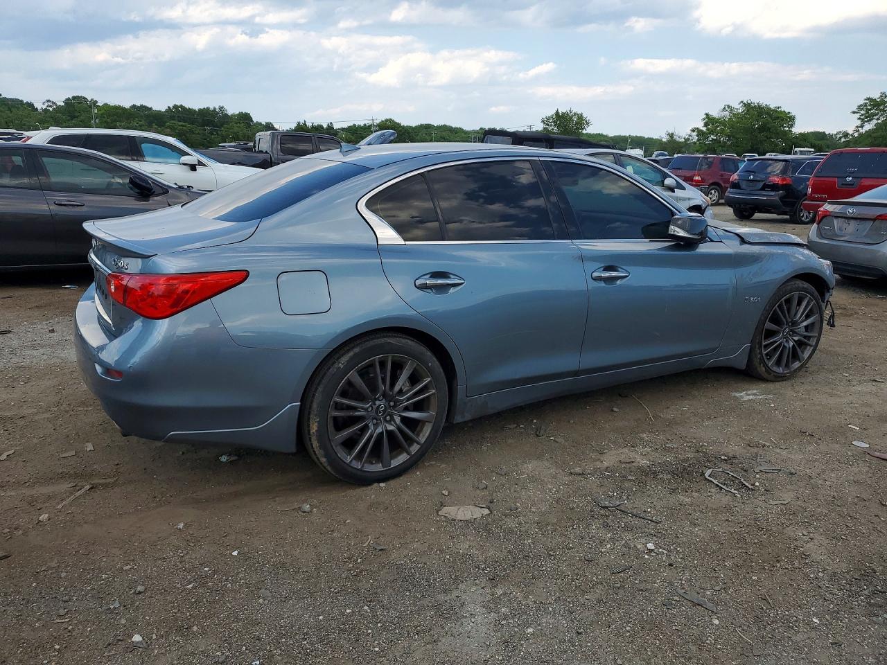 2016 INFINITI Q50