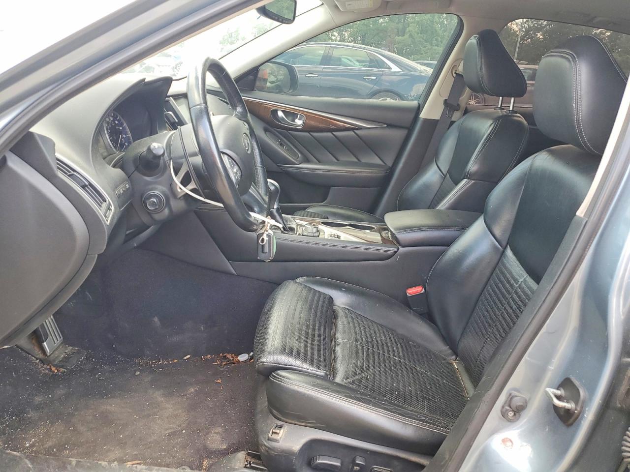 2016 INFINITI Q50