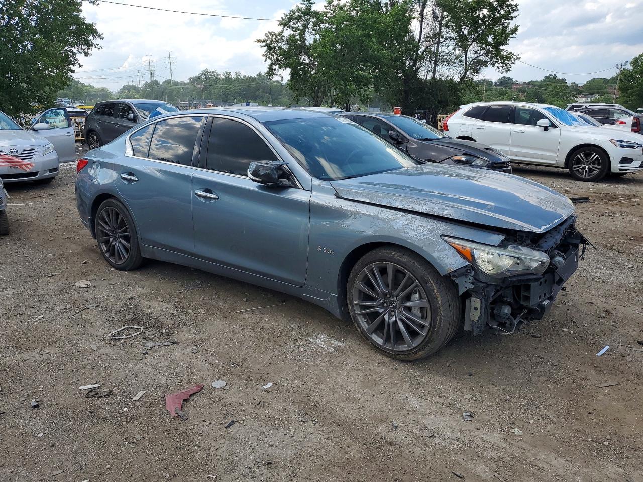 2016 INFINITI Q50